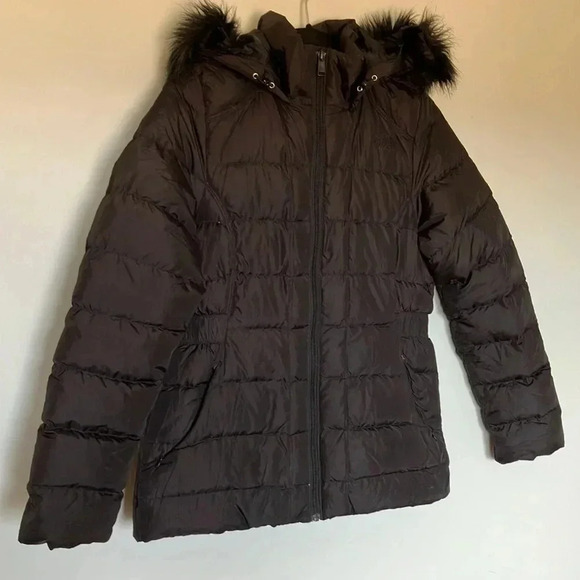 The  North Face all black down puffer hooded jacket - Picture 2 of 9